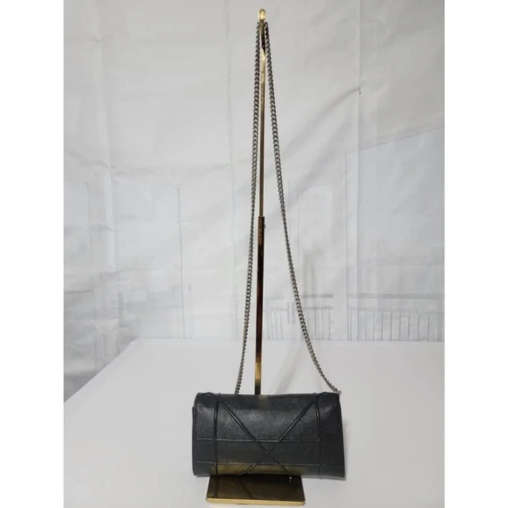 Authentic CHRISTIAN DIOR Diorama Wallet On Chain Black - Picture 9 of 16